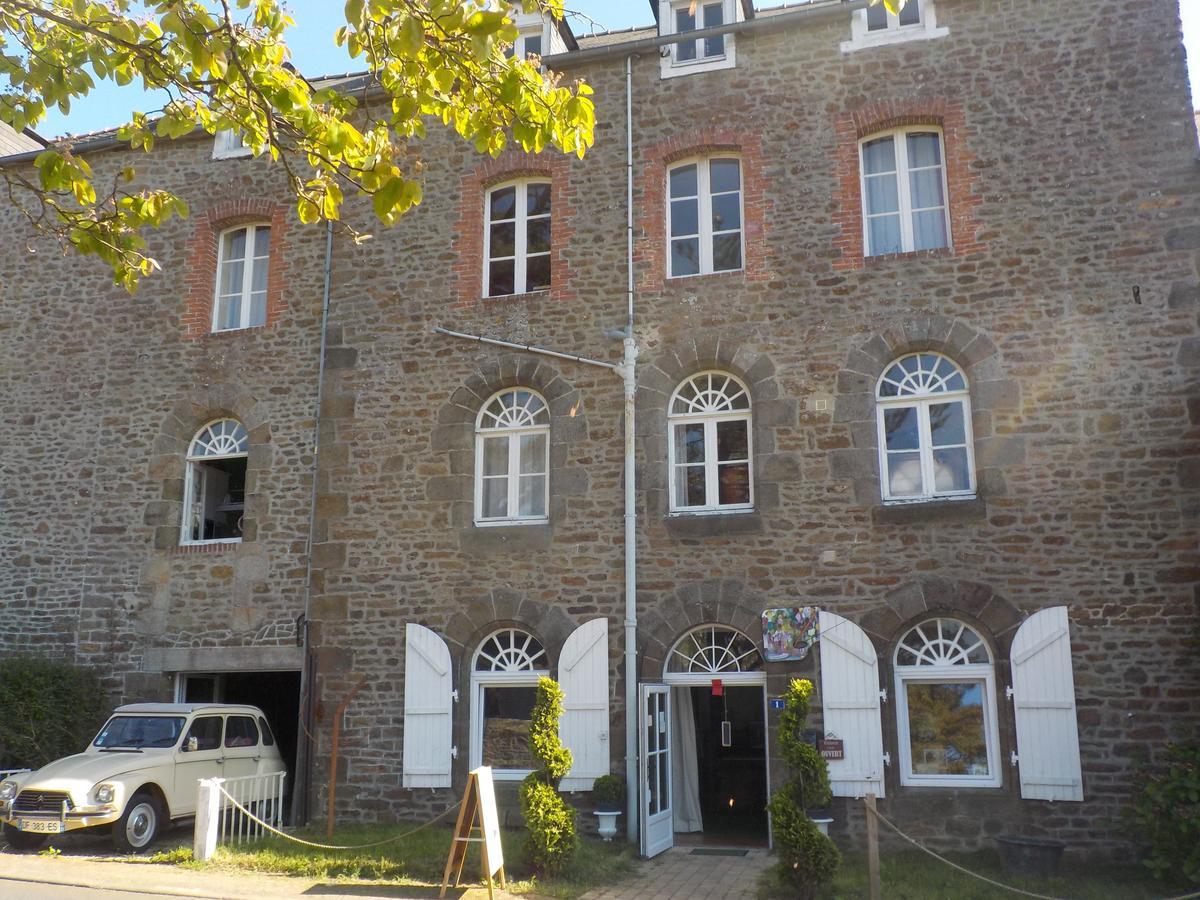 La Tocade Del Arte - Dinan Bed and Breakfast Lanvallay Buitenkant foto